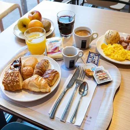 ホテル Tuscolana San Giovanni