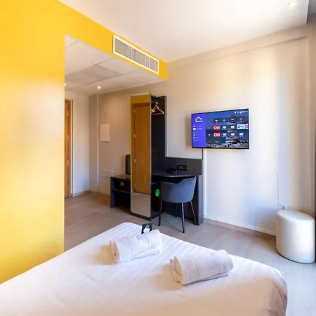 Tuscolana San Giovanni ホテル ローマ