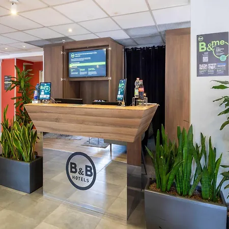 ホテル Tuscolana San Giovanni ローマ