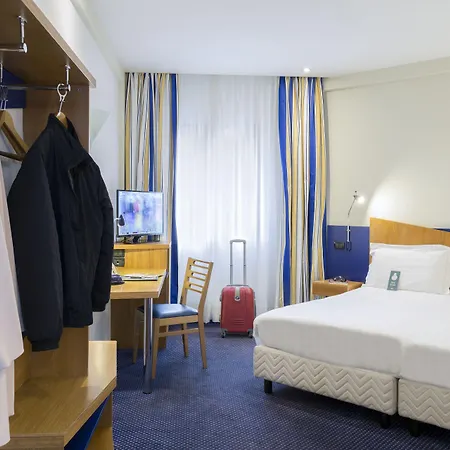 ホテル Tuscolana San Giovanni