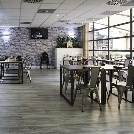 ホテル Tuscolana San Giovanni