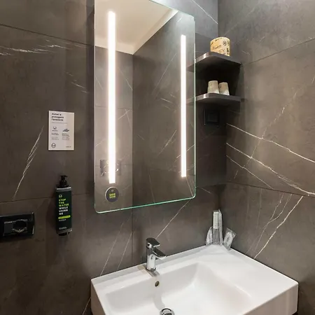 Tuscolana San Giovanni 3* 로마