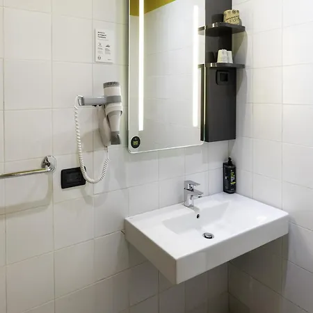 Tuscolana San Giovanni 3*